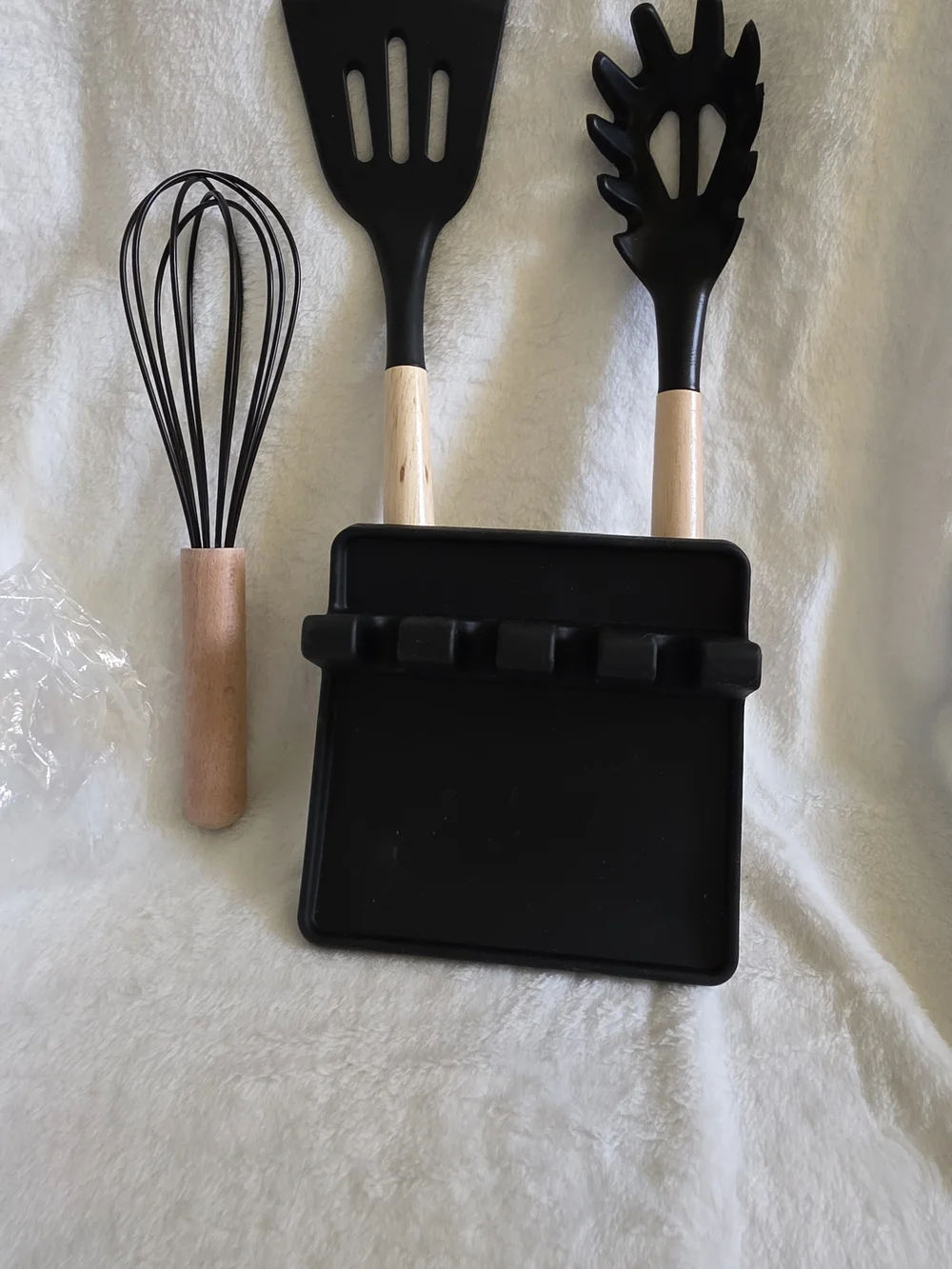 Wood Handle Black Kitchen Utensil Set - 3 Piece With Spoon/utensil Silicone Rest